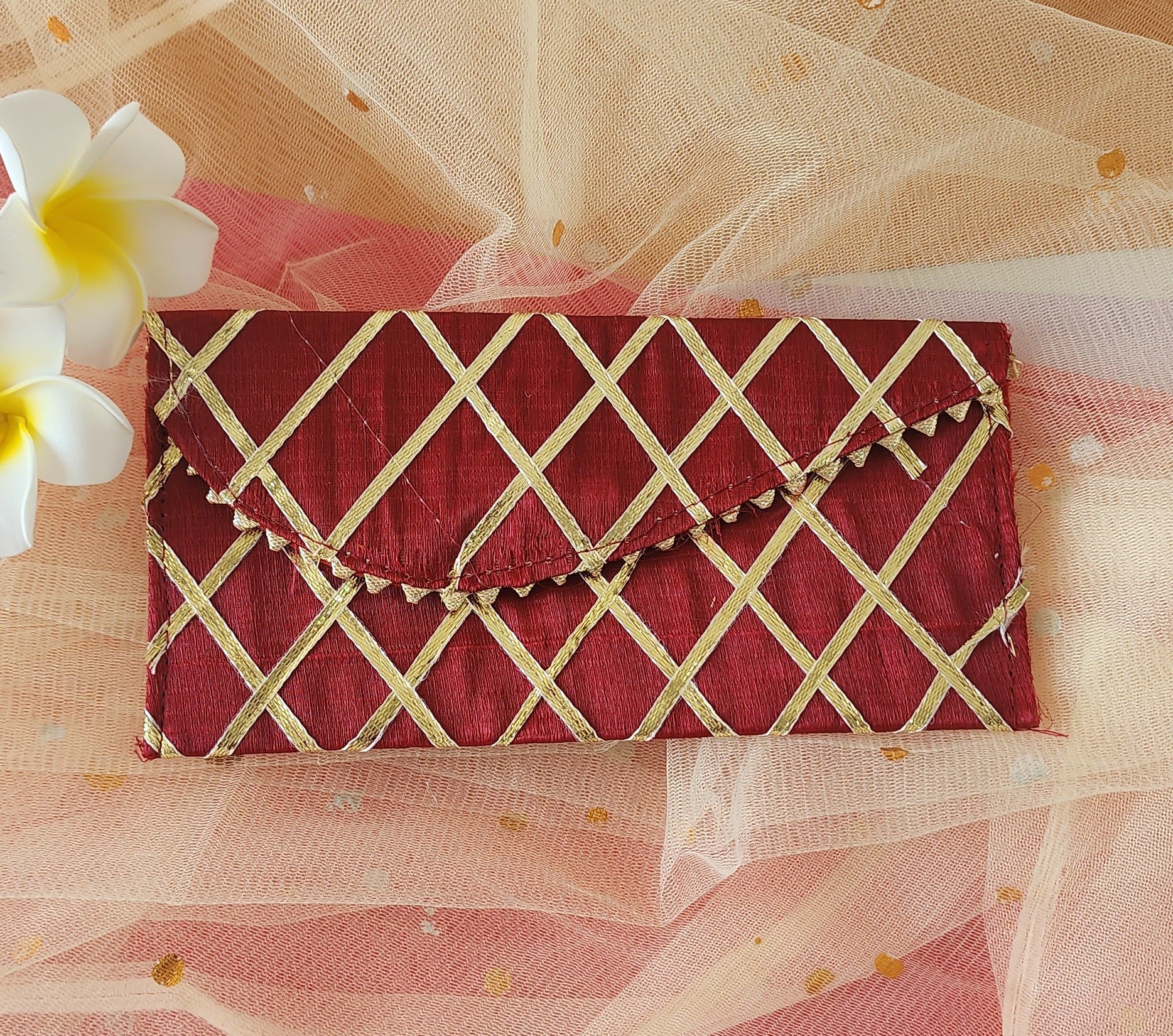 Dark red Criss Cross Design Shagun Envelope