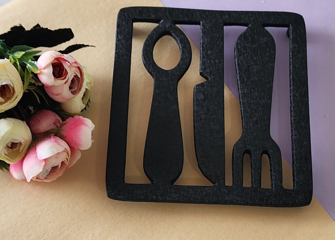 black color Aluminum Fork and Knife Trivet