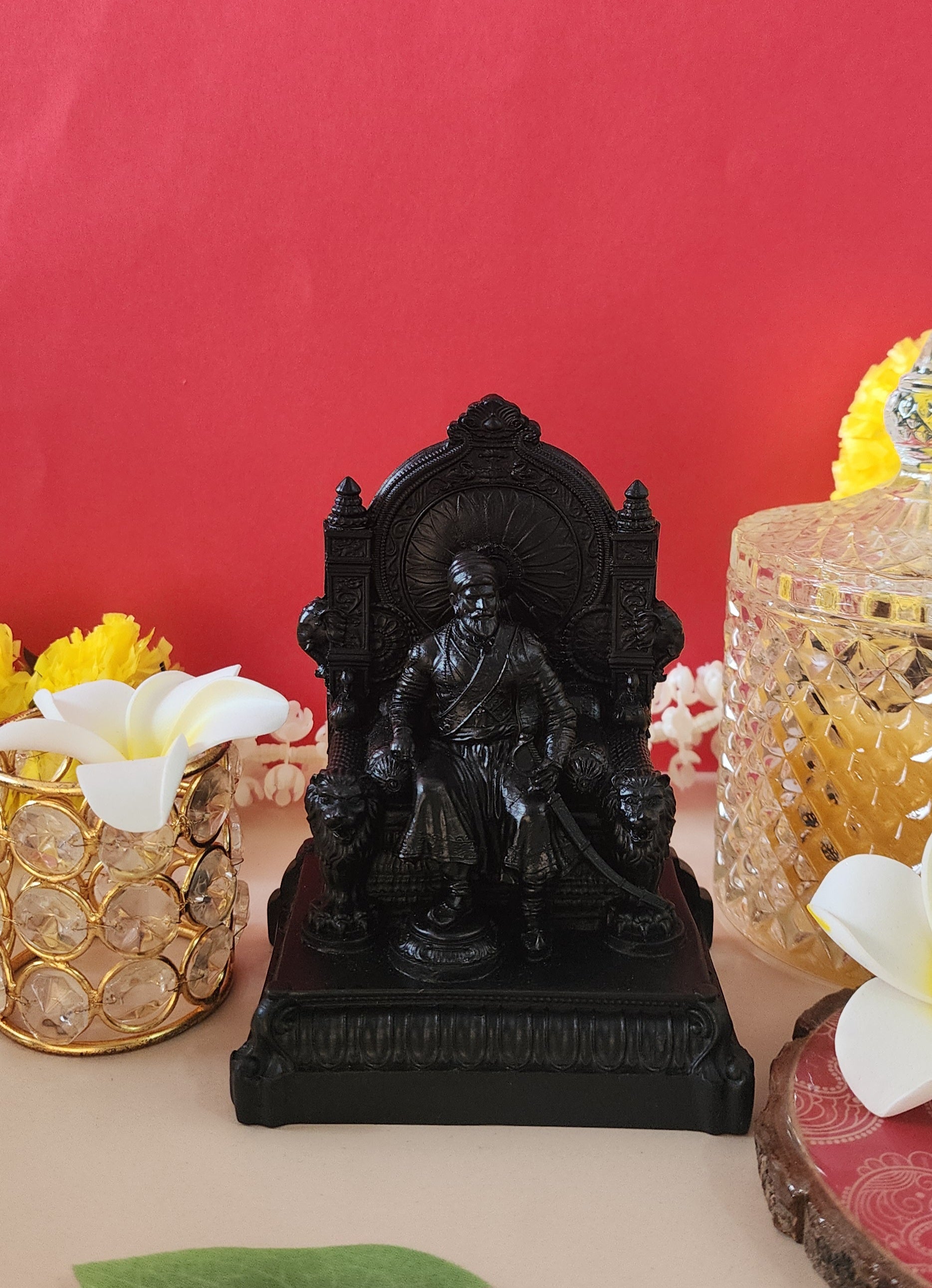 Chhatrapati Shivaji Maharaj Idol in full black color