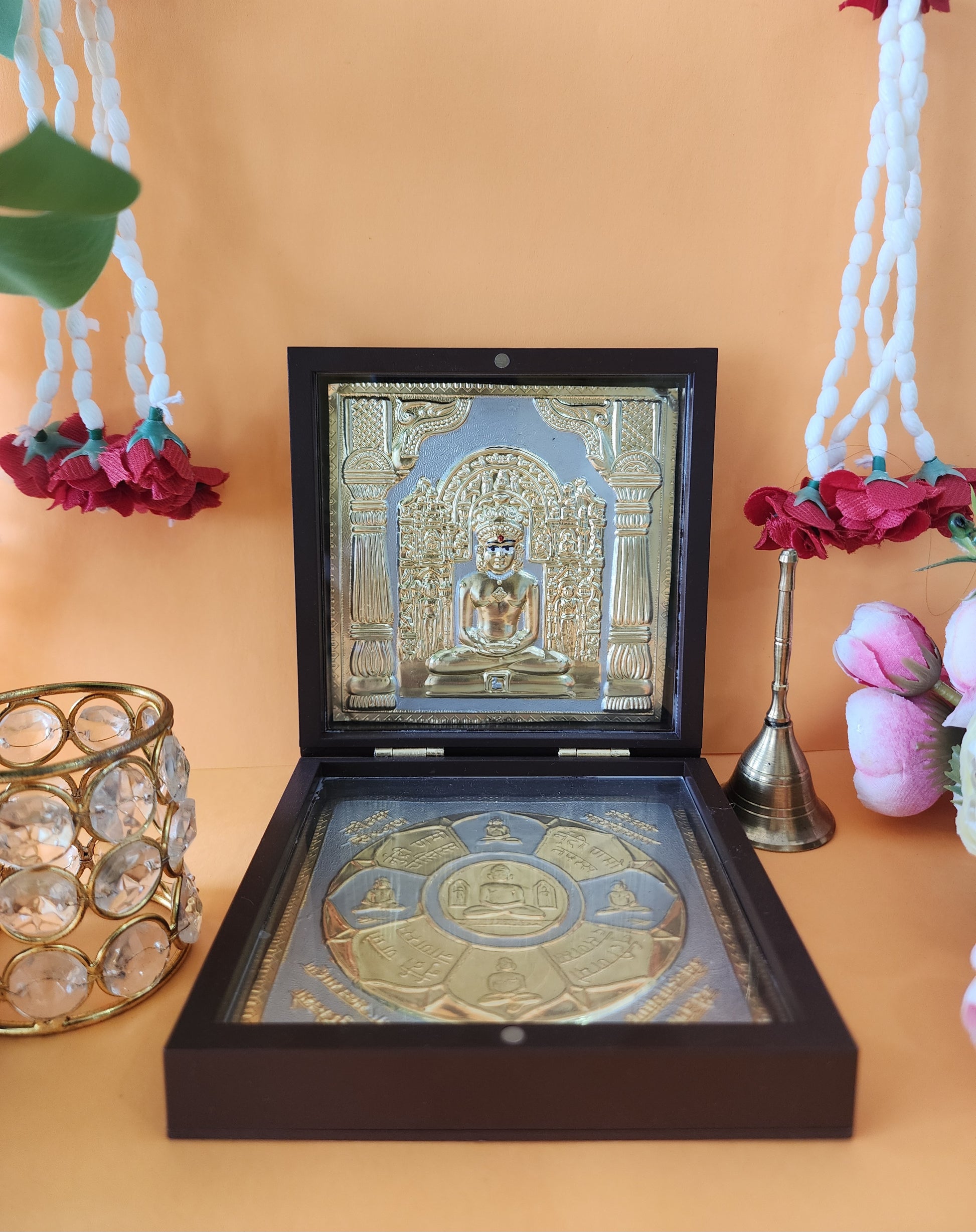 Lord Mahavir Pocket Temple with flowers and white mala with rose and brass bell