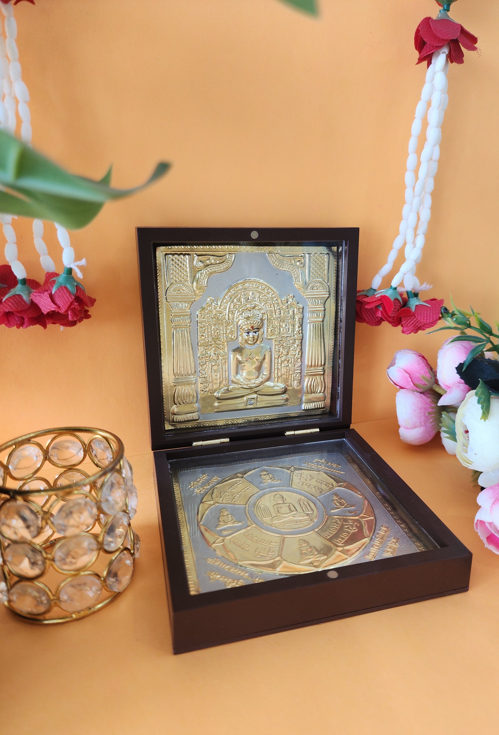 Lord Mahavir Pocket Temple with flowers and with red rose on white mala