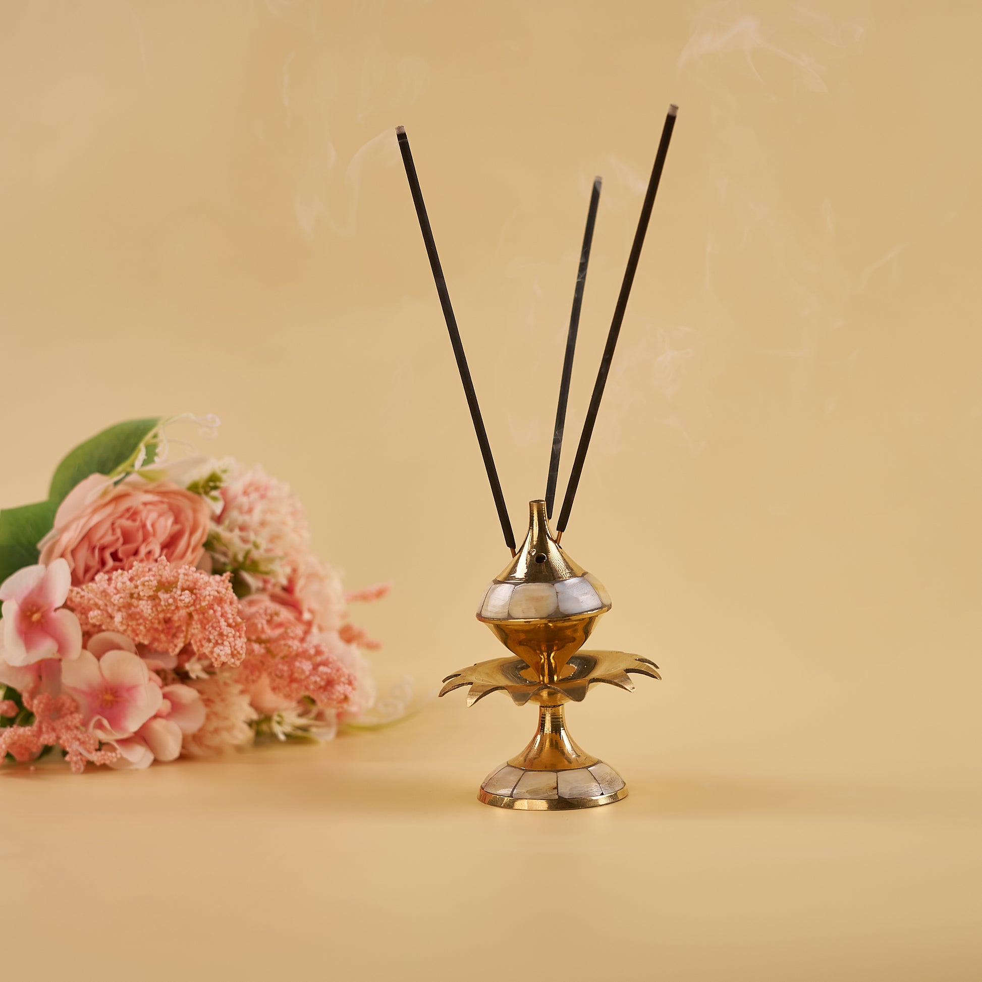 flower shape Incense Burner with 3 agarbatti