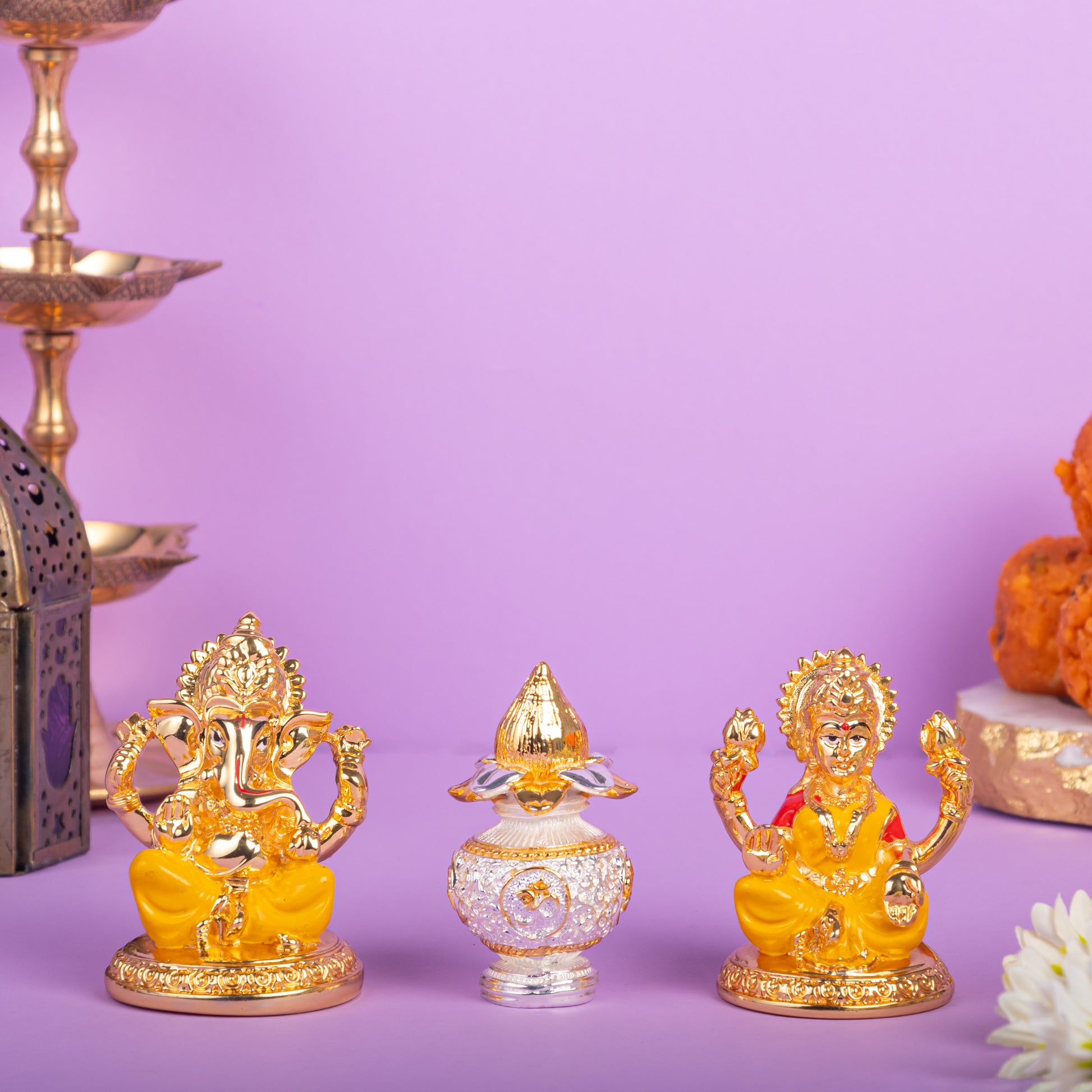 Lakshmi Ganesh Idol with Kalash Combo for Gifting & Pooja Decoration