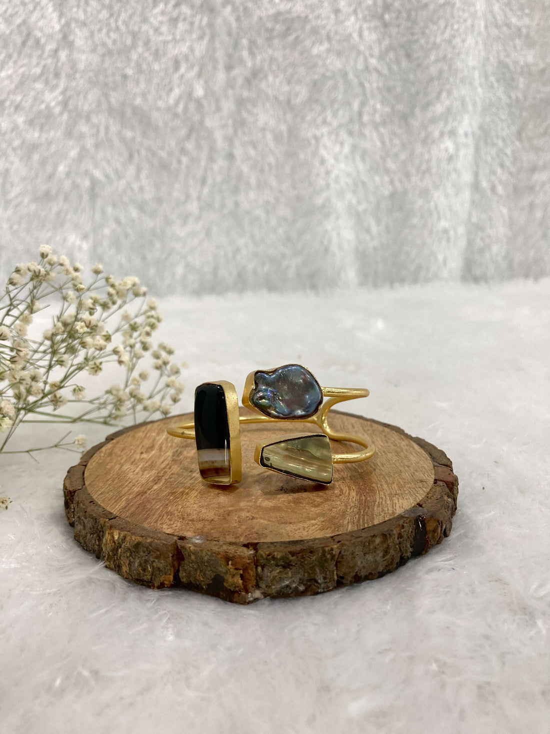 3 Stone adjustable ear cuff