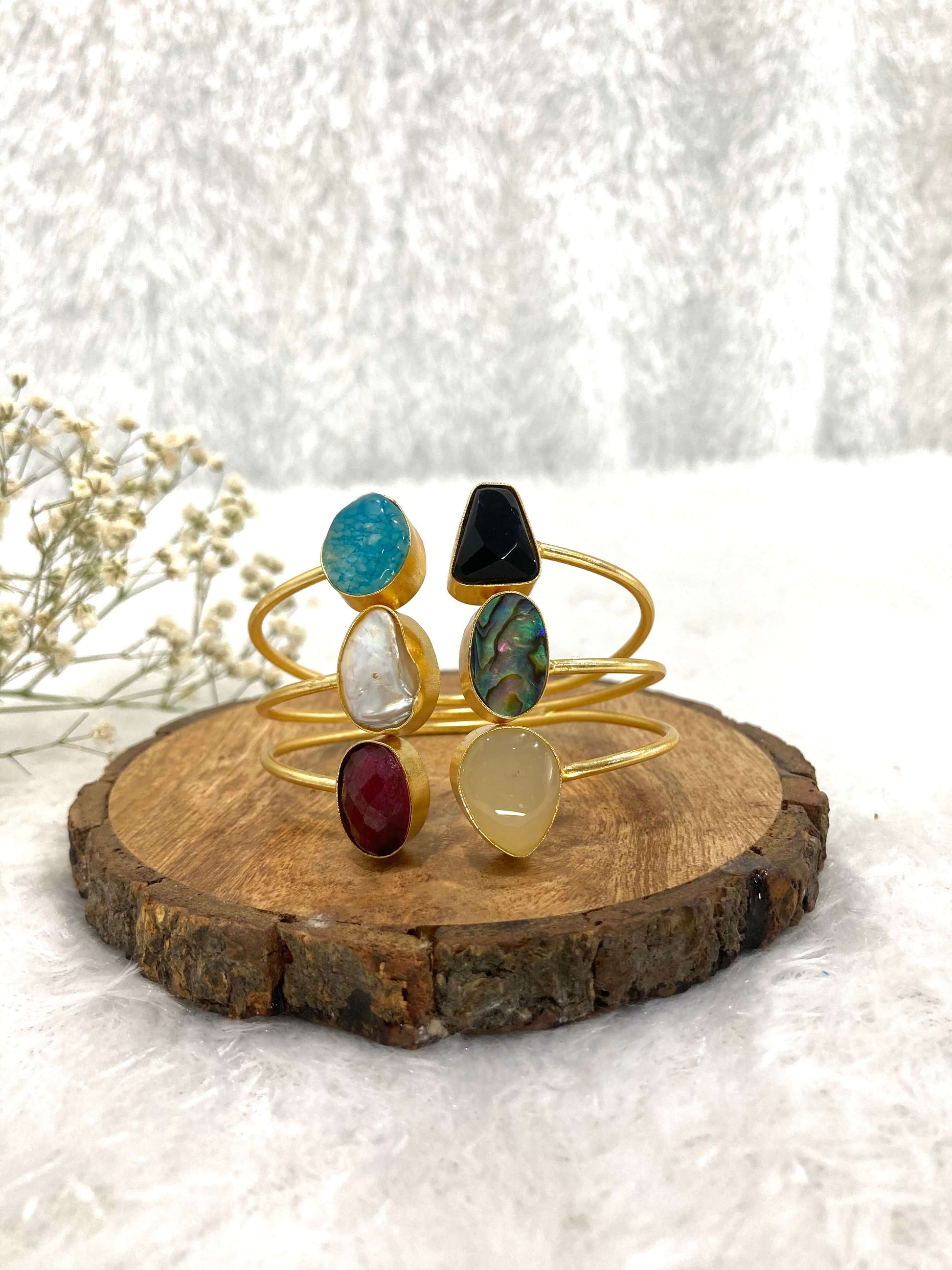 6 Stone adjustable multi color ear cuff