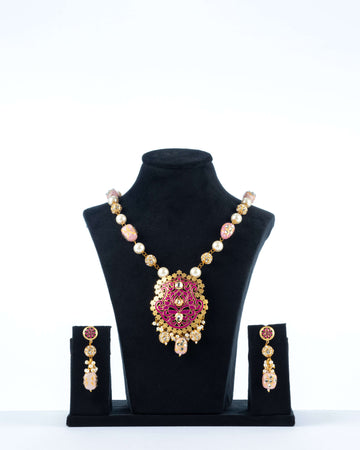 Stone Mala Necklace with Intricately Designed Filigree Pendant