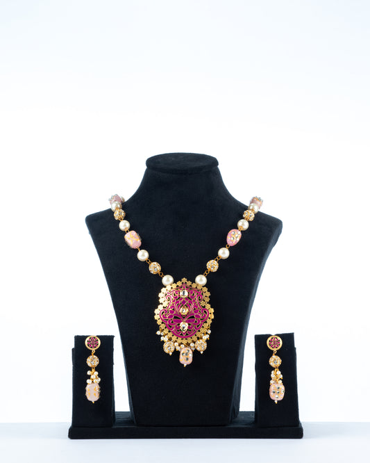 Zaariya Stone Mala Necklace with Intricately Designed Filigree Pendant