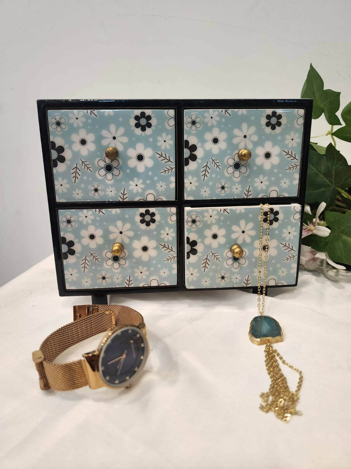 Mini Drawers black border color