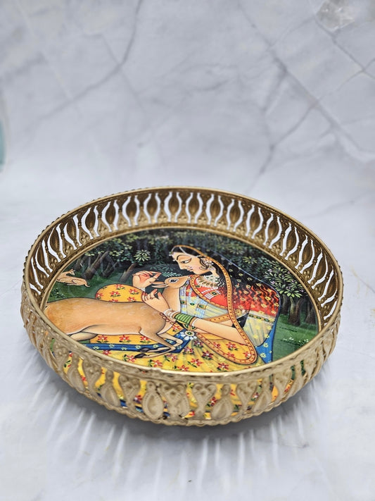 Round Traditional Lady Printed Tray