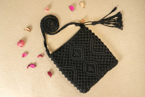 Crochet Cross Bag - Black Wemy Store