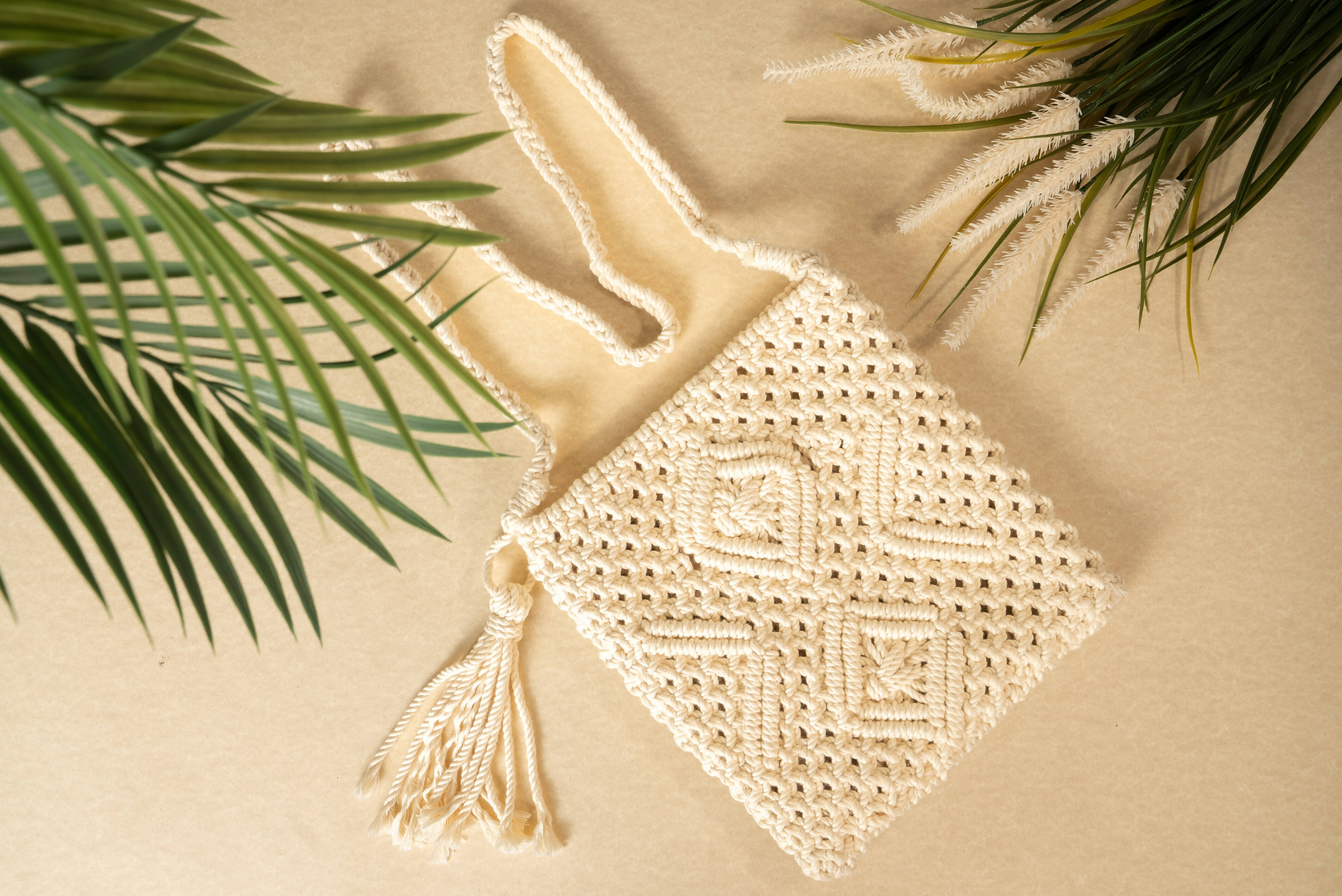 Crochet Sling Bag - Off white Wemy Store