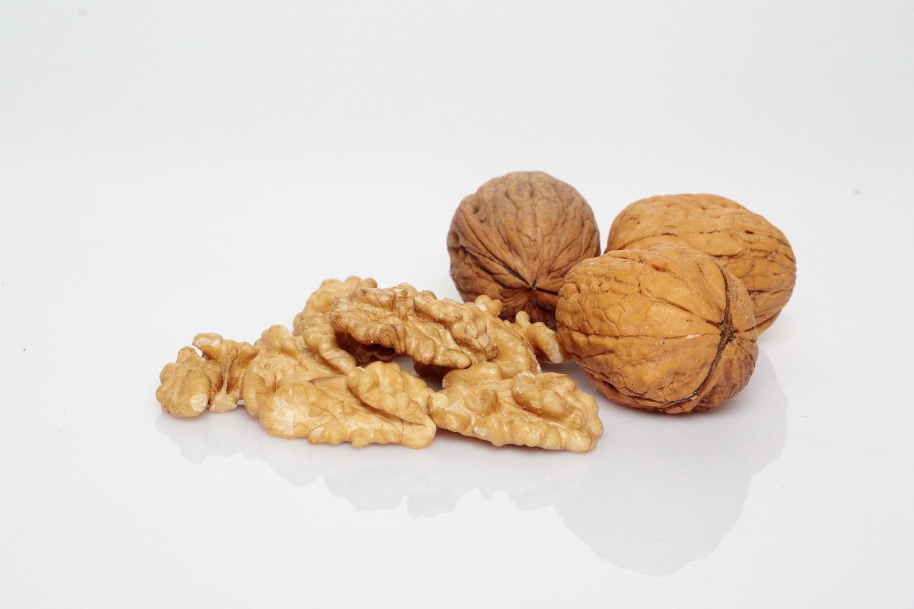 Dry Fruit - Walnut Kernals - Walnut without Shells (250 g) Pet Jar Wemy Store