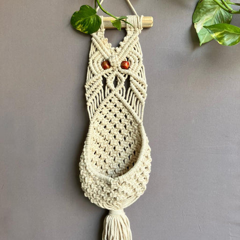 Handcrafted Macramé 'Owl' Plant Hanger Wemy Store