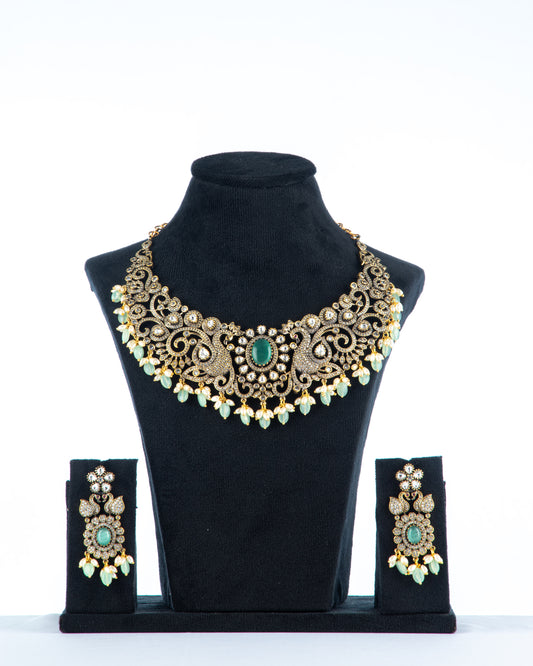 Zaariya Victorian necklace (green)