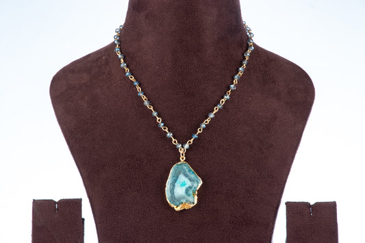 Full beaded agate pendant necklace