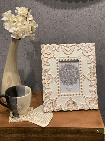 White Copper Photo Frame for Home Decor and Gifting