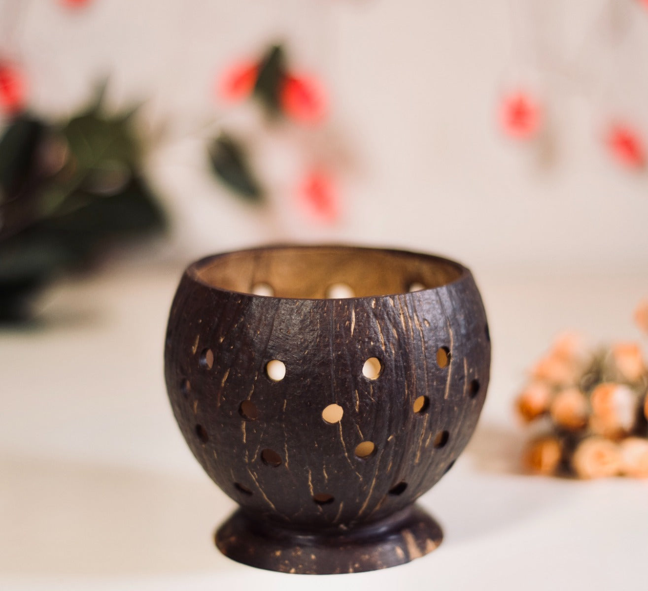 Up-cycled coconut shell- Milena votive holder Wemy Store