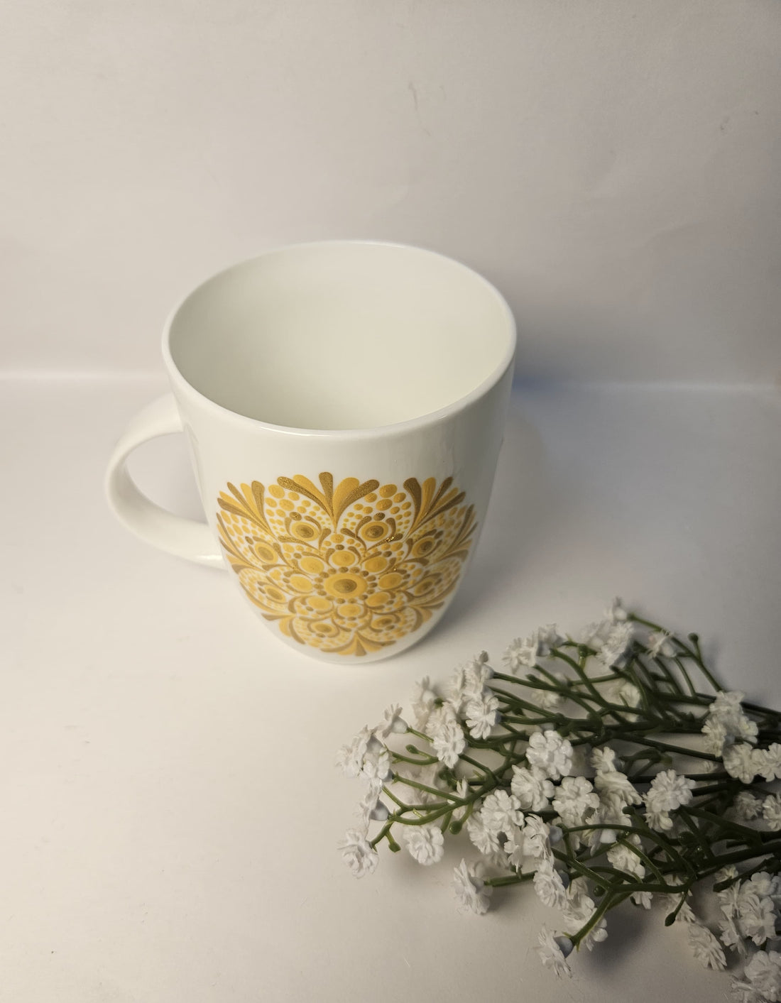 Serene Mandala Mug: A Touch of Tranquility for Your Morning Brew