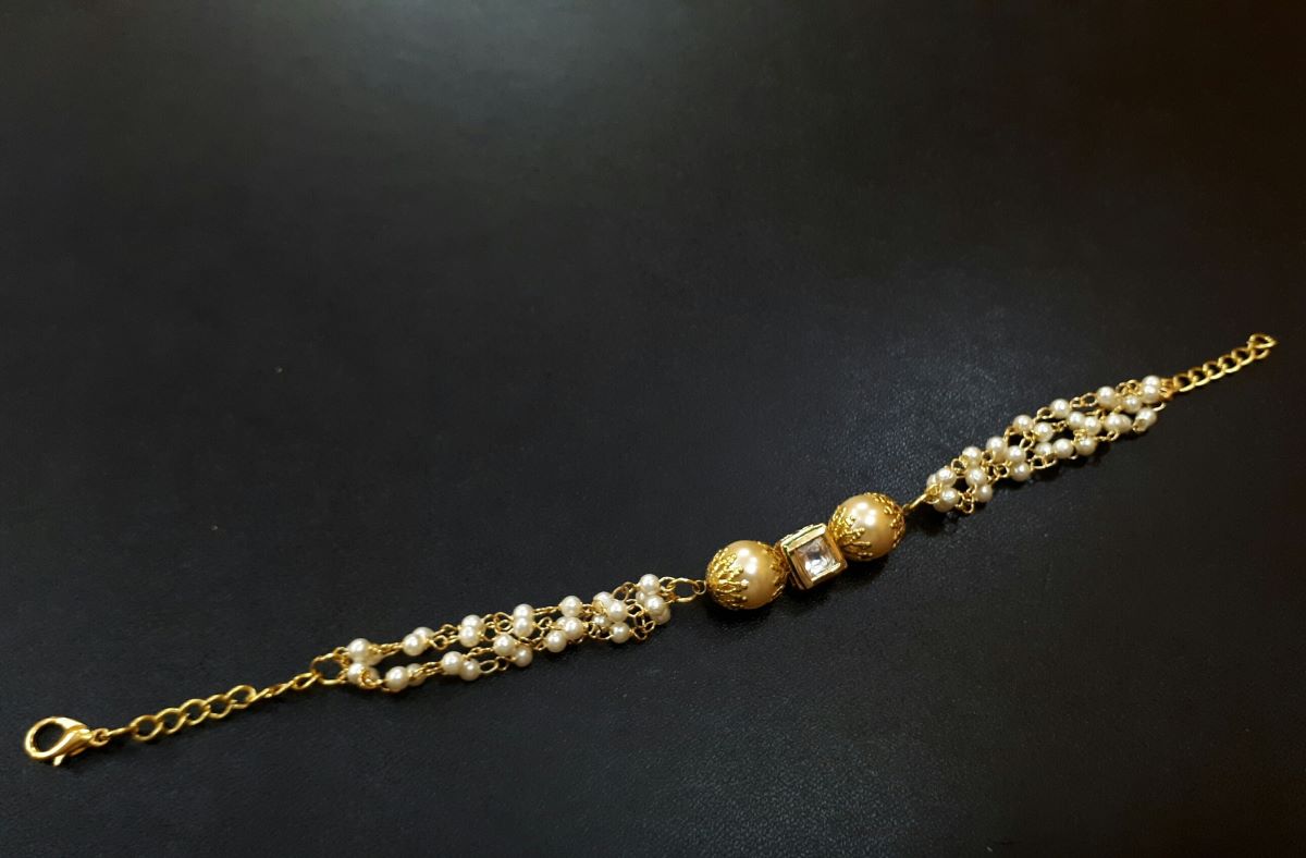 Classic Gold Tone Kundan Inspired  Pearl Bracelet