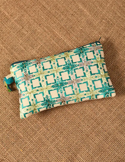 Pouch 4